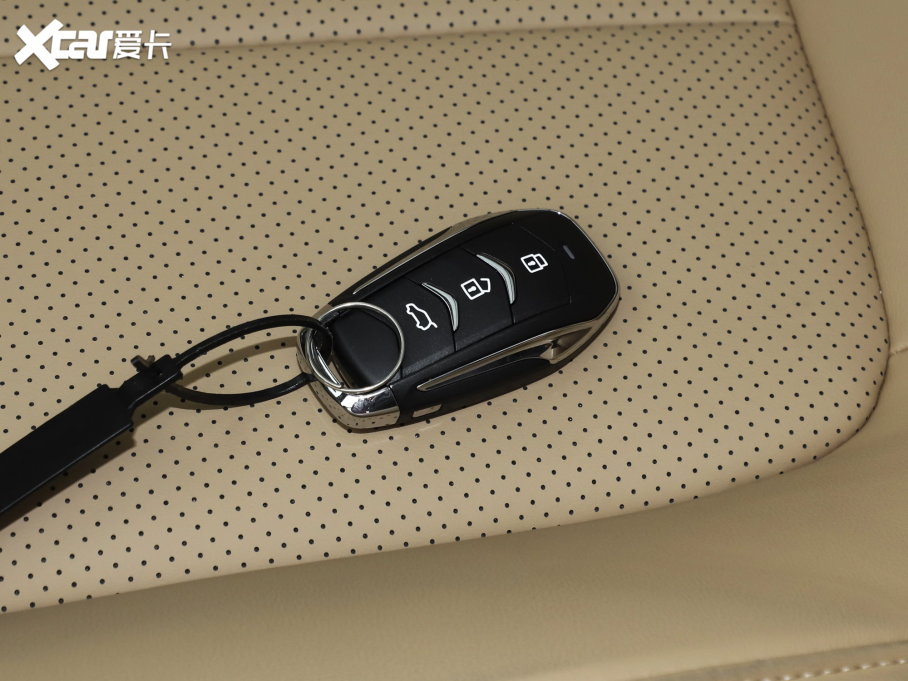 2023{E5 1.5L DE-i 100KM 5