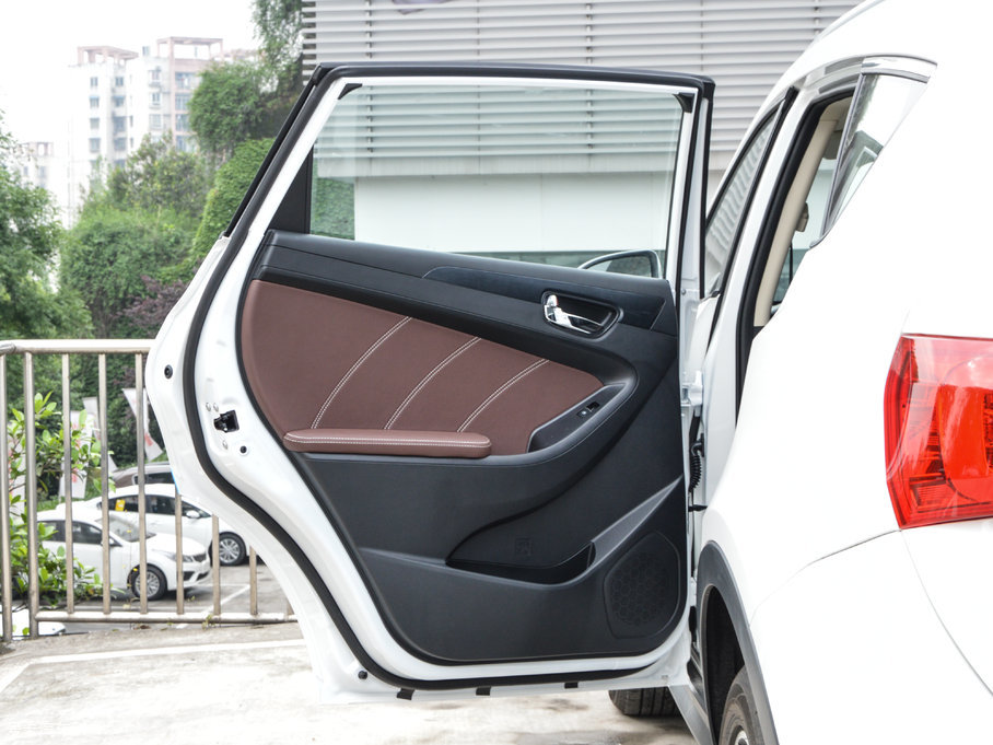 2017L(fng)580 1.5T CVTA