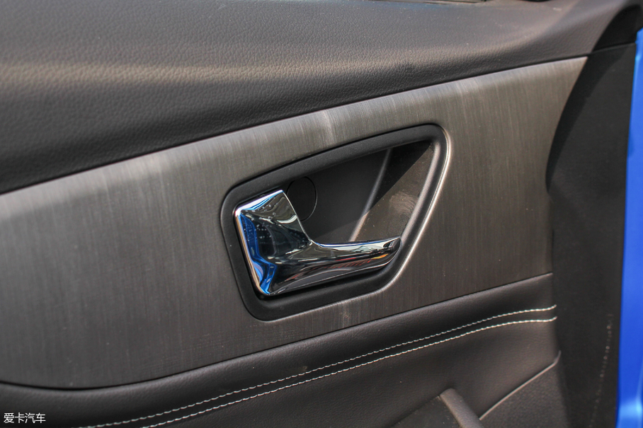 2018L(fng)S560 1.8L ք(dng)m