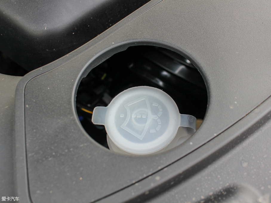 2018L(fng)S560 1.8L ք(dng)m