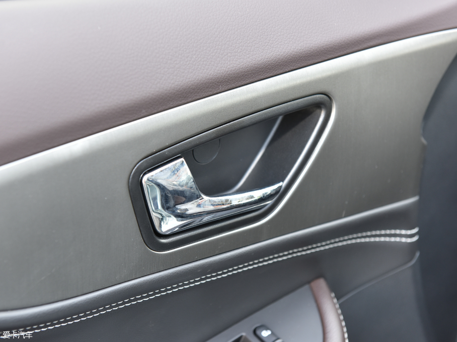 2018LS560 1.8L CVT 7