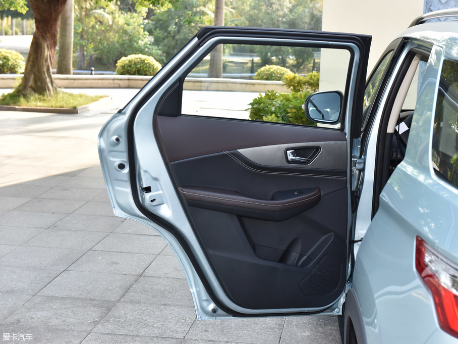 2018L(fng)S560 1.8L CVT(lin) 7