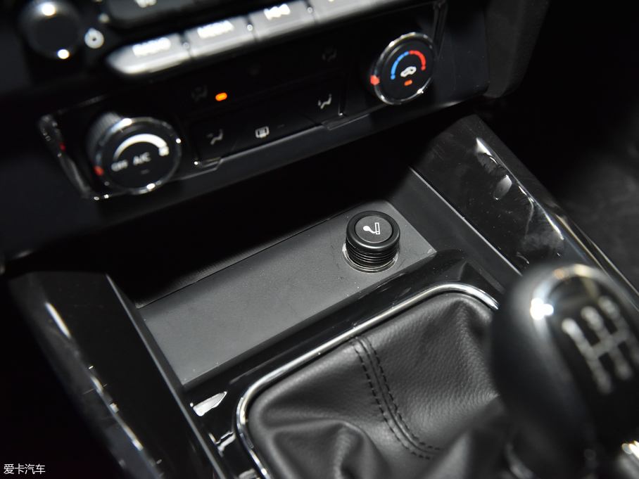 2018L(fng)S560 1.8L ք(dng)m 5