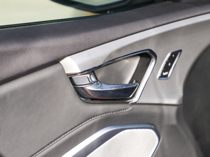 20192.0T @SH-AWD V g