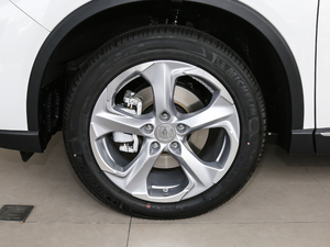 2020款1.5T 两驱畅享Plus版 轮圈