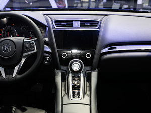 2021款1.5T 两驱悦享版 中控台