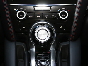 20212.0L 򌄓A-Spec\ӿ п؅^