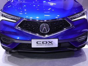 2021款2.0L 两驱质享版 中网