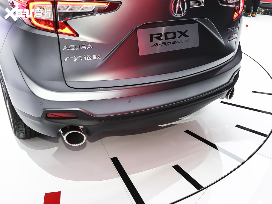 2021��֎��RDX 2.0T �@����A-Spec�\�ӿ� SH-AWD ĥɰ��