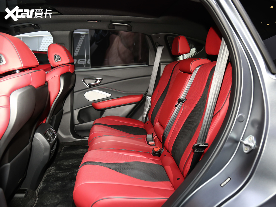 2021��֎��RDX 2.0T �@����A-Spec�\�ӿ� SH-AWD ĥɰ��