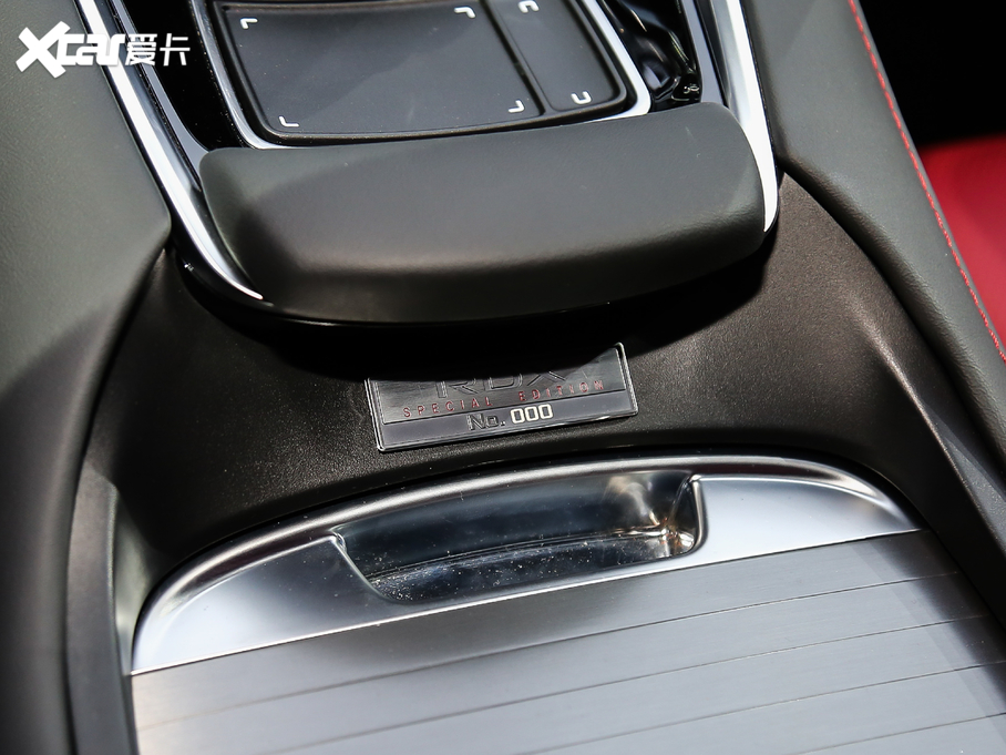 2021��֎��RDX 2.0T �@����A-Spec�\�ӿ� SH-AWD ĥɰ��