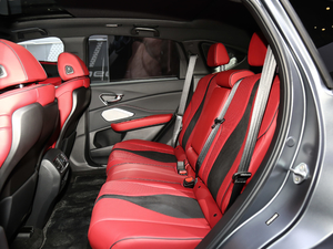 2021款2.0T 钻享·A-Spec运动款 SH-AWD 磨砂皓灰 后排座椅