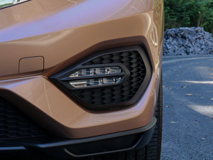 2016款1.5T 两驱尊享版 前雾灯