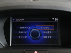 2018款2.4L 自动尊享版 中控区