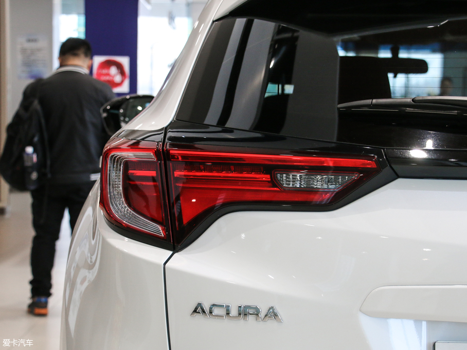 2017��֎��CDX 1.5T ����������а�