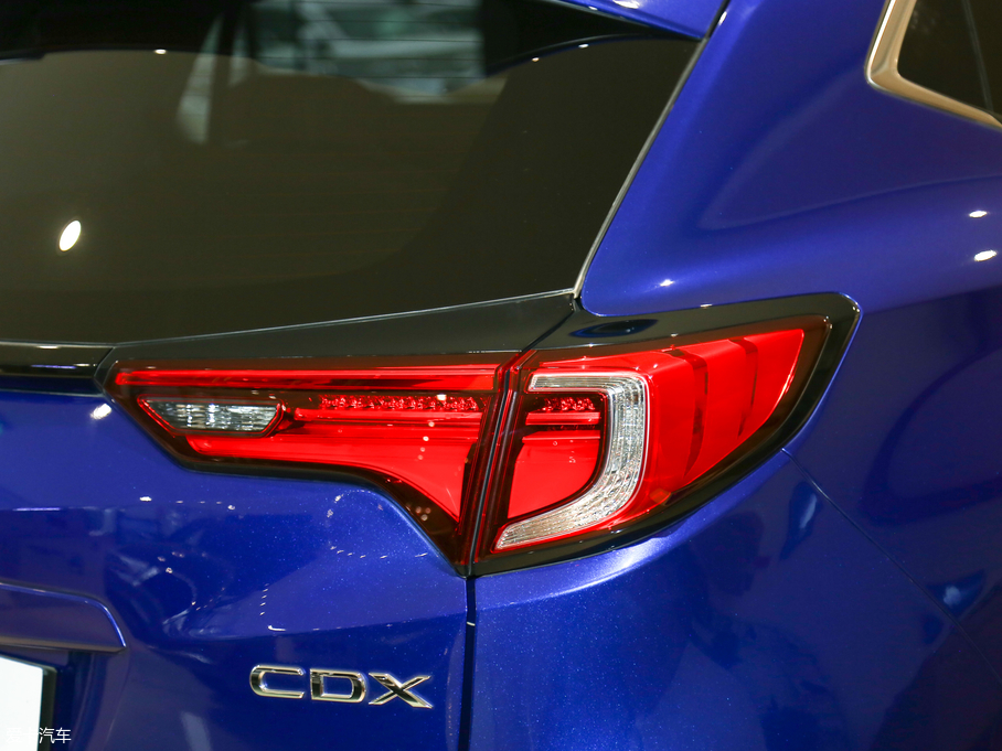 2017��֎��CDX 1.5T ���(q��)�������а�