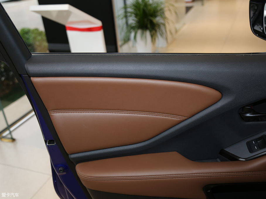 2017��֎��CDX 1.5T ����������а�