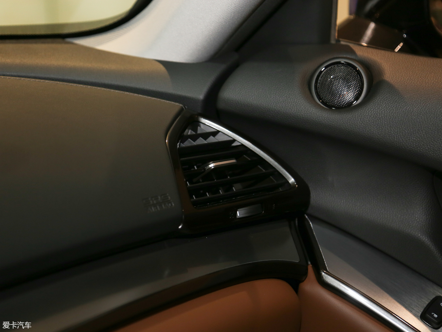 2017��֎��CDX 1.5T ����������а�