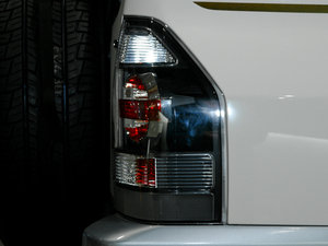 2011款3.0GLX 自动版 细节外观