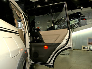 2011款3.0GLX 自动版 空间座椅
