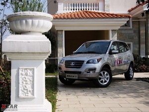2009款2.0L 手动两驱豪华运动版 整体外观