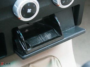 2009款2.0L 手动四驱豪华艺术版 空间座椅