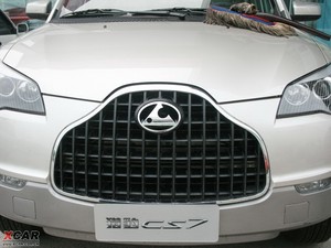 2009款2.0L 手动四驱豪华运动版 中网
