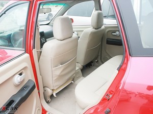 2009款2.0L 手动四驱豪华艺术版 空间座椅