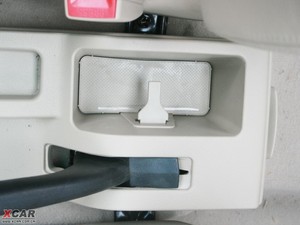 2009款2.0L 手动四驱豪华艺术版 空间座椅