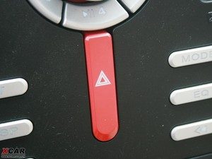 2009款2.0L 手动四驱豪华艺术版 中控区