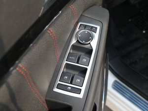 20172.0T DCT {܇ƅ^(q)	