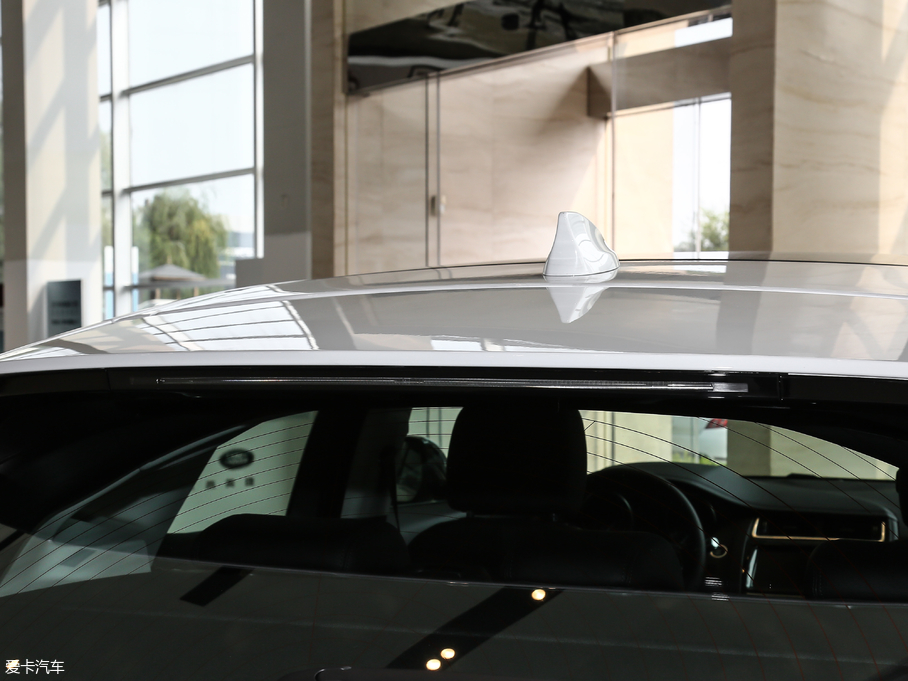 2018ݱE-PACE P250 SE