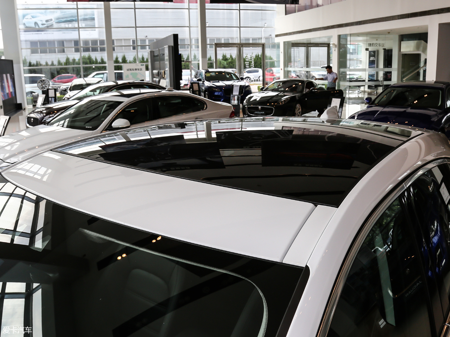 2018ݱE-PACE P250 SE