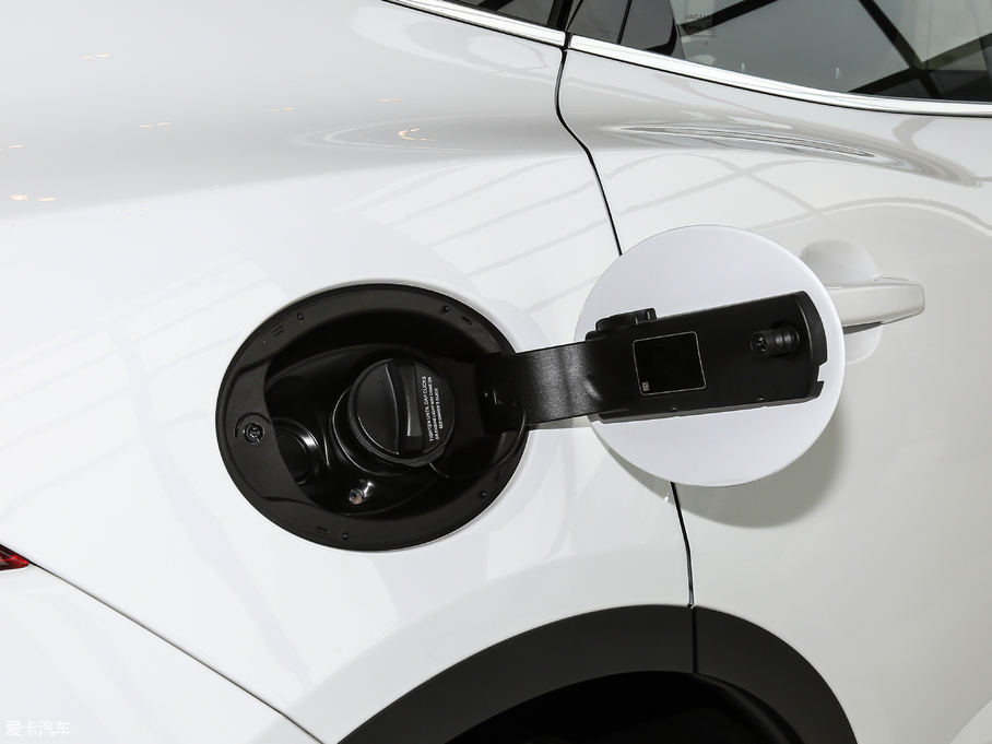 2018ݱE-PACE P250 SE