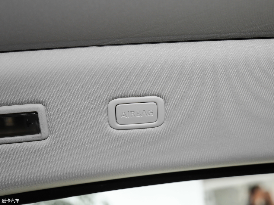 2018ݱE-PACE P250 SE