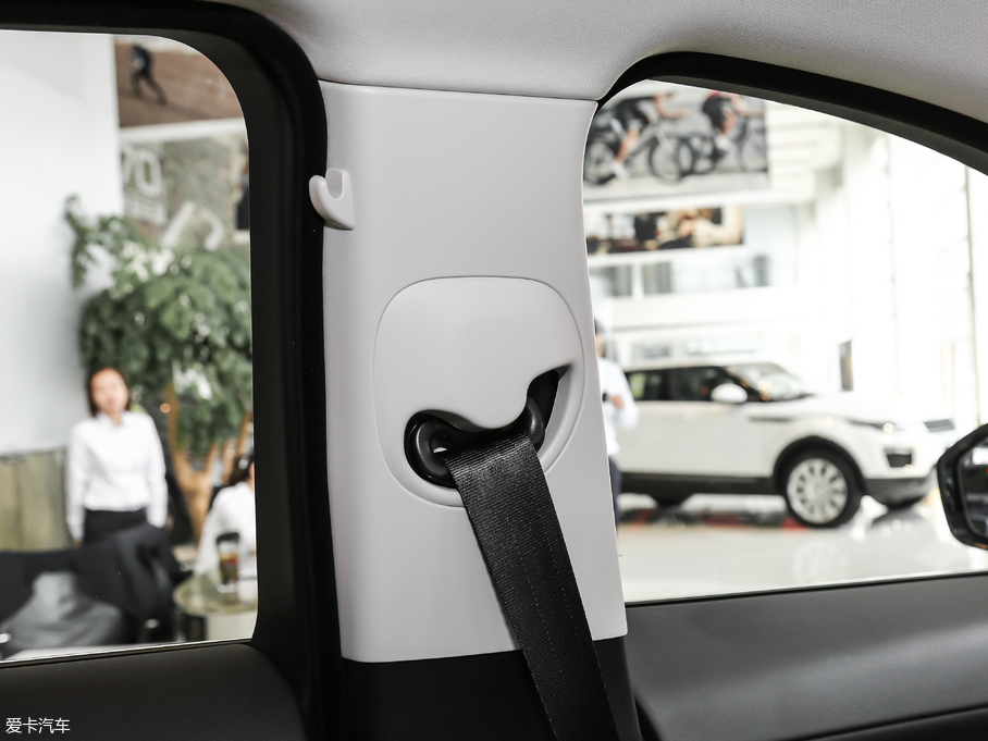 2018ݱE-PACE P250 SE