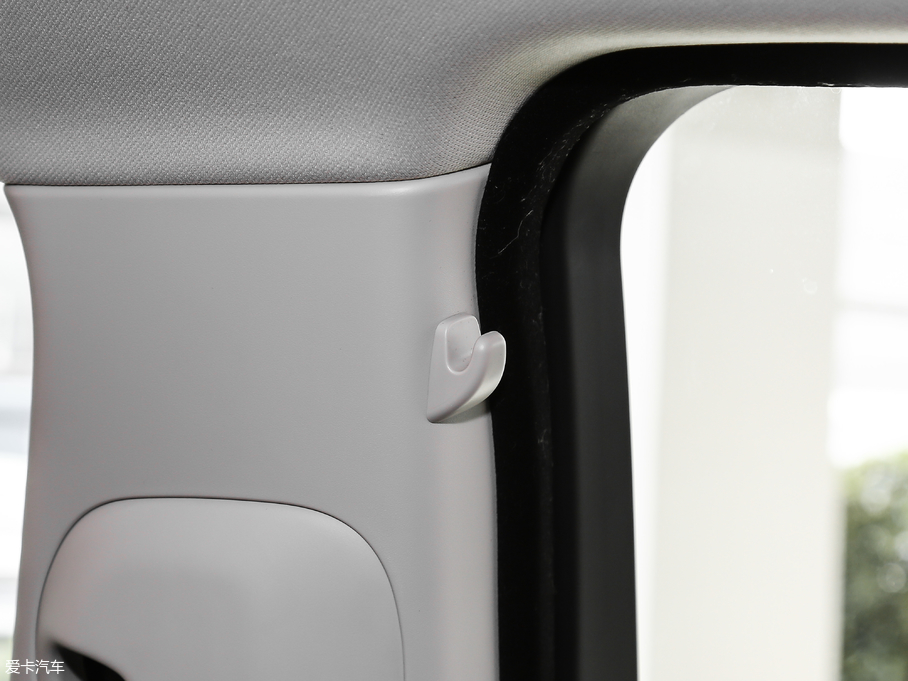 2018ݱE-PACE P250 SE