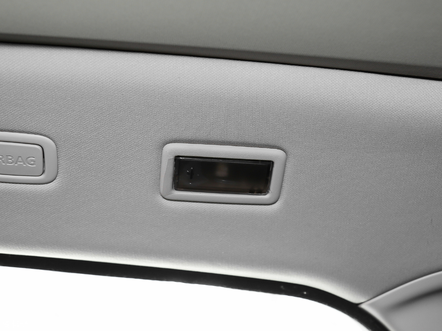 2018ݱE-PACE P250 SE