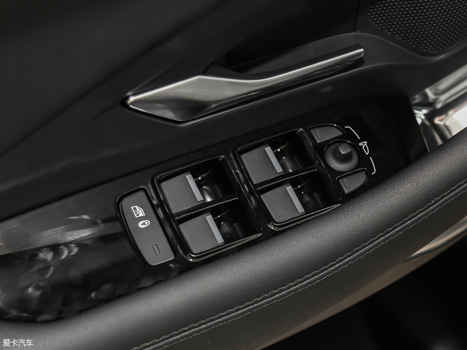 2018ݱE-PACE P250 SE