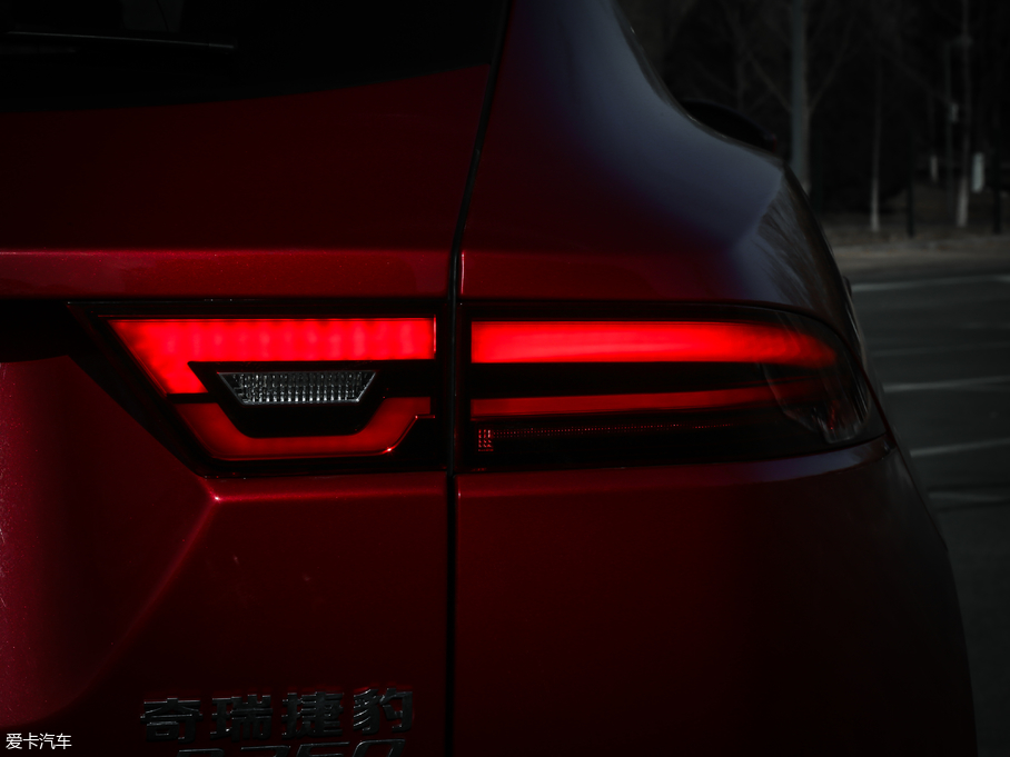 2018ݱE-PACE P250 HES