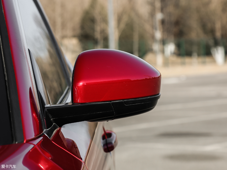 2018ݱE-PACE P250 HES