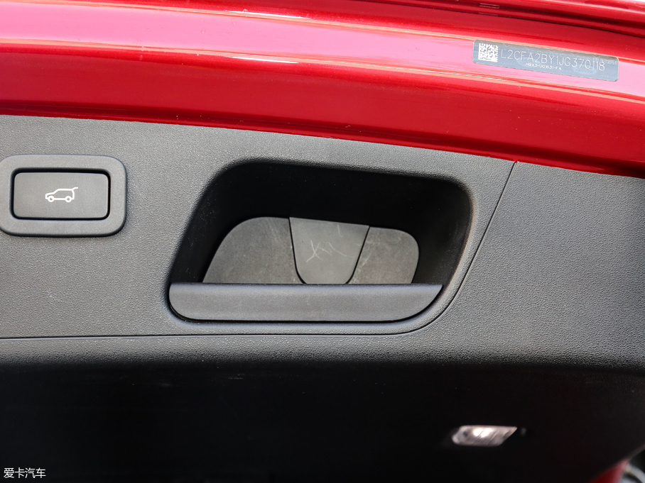 2018ݱE-PACE P250 HES