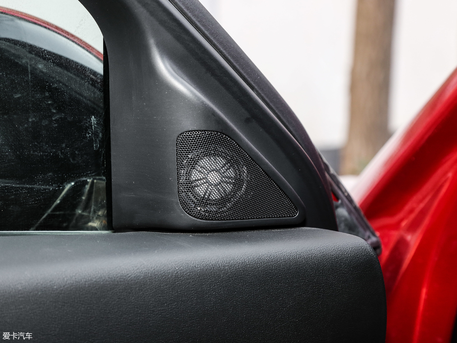 2018ݱE-PACE P250 HES