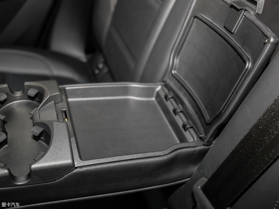 2018ݱE-PACE P250 HES