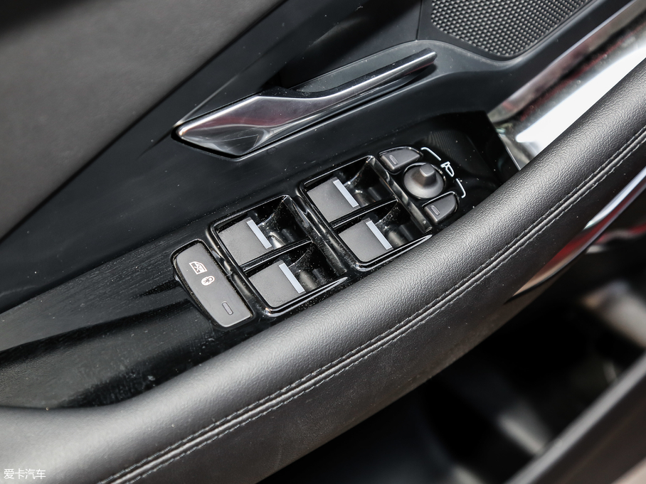 2018ݱE-PACE P250 HES