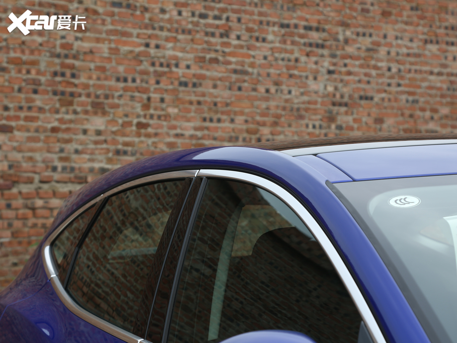 2018��ݱ�E-PACE P250 S ��VI