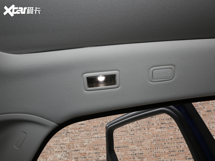 2018ݱE-PACE P250 S VI