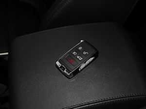 2018款P200 S 车钥匙