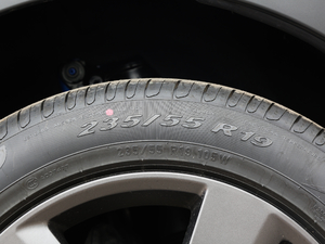 2018款P250 S 国VI 轮胎尺寸