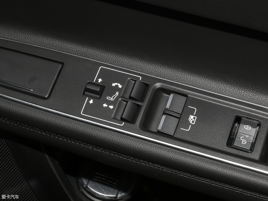 2019ݱXFL 200PS 򌾫Ӣ